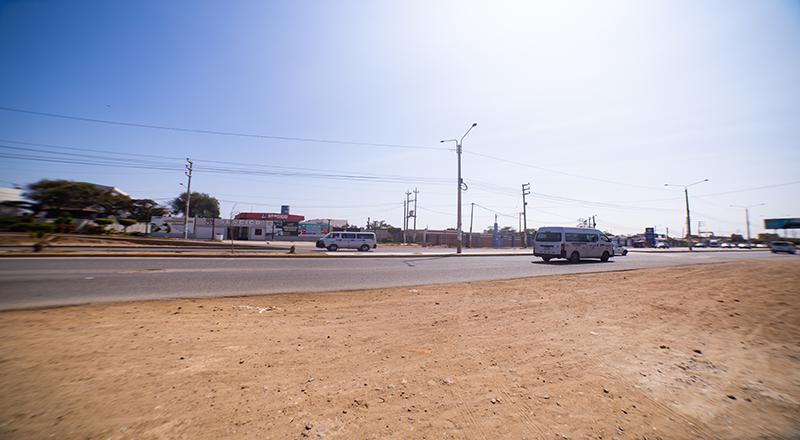 VENTA DE AMPLIO TERRENO EN CARRETERA CHICLAYO-PIMENTEL